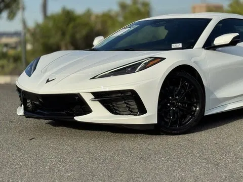 2025 Chevrolet Corvette C8 - Image 2 of 18