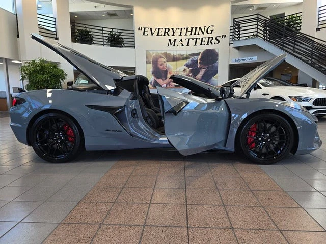 2025 Chevrolet Corvette C8 Z06 - Image 14 of 19