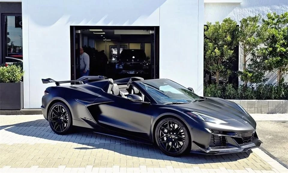 2025 Chevrolet Corvette C8 Z06 - Image 1 of 8