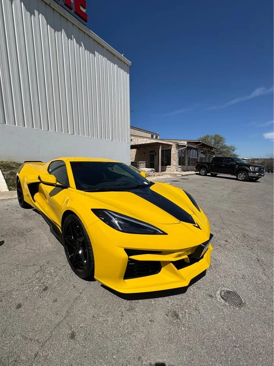 2025 Chevrolet Corvette C8 E-Ray - Image 7 of 12