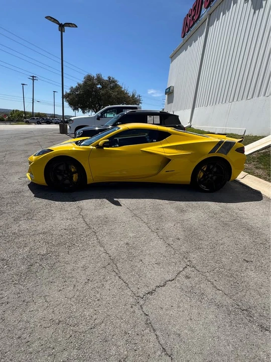 2025 Chevrolet Corvette C8 E-Ray - Image 3 of 12