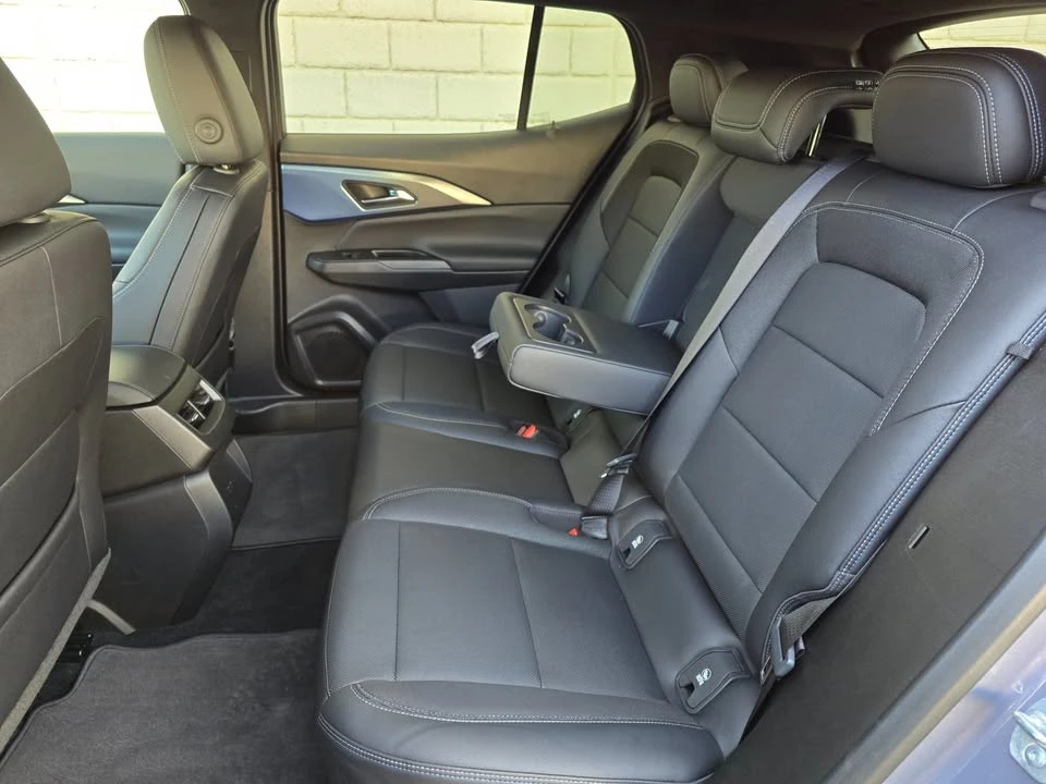 2025 Chevrolet Equinox - Image 13 of 17