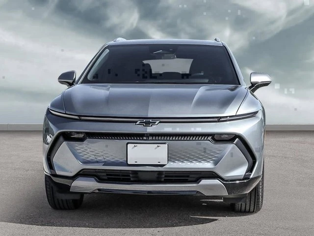 2025 Chevrolet Equinox - Image 2 of 17