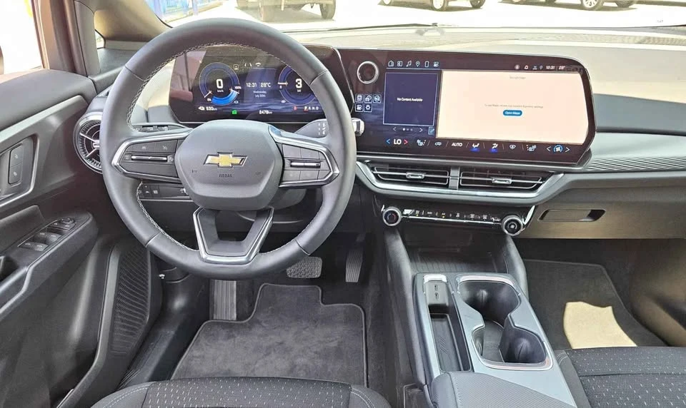2025 Chevrolet Equinox - Image 20 of 20