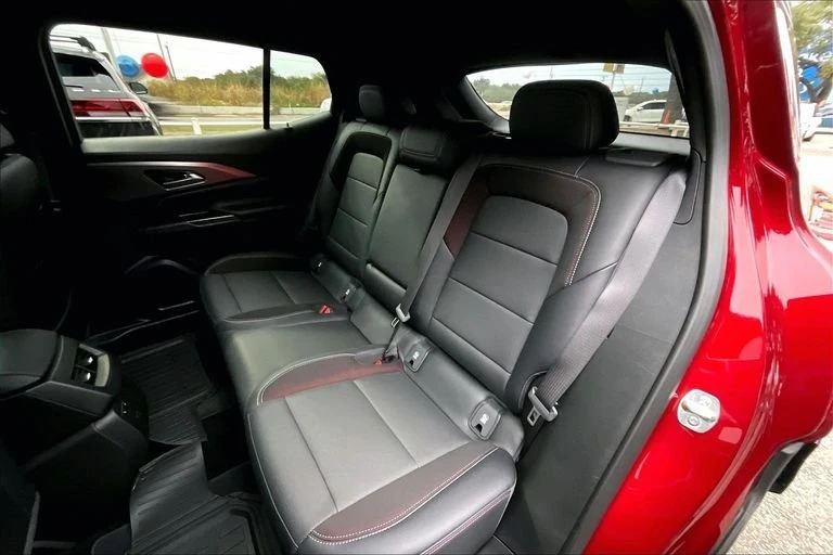 2025 Chevrolet Equinox - Image 12 of 12