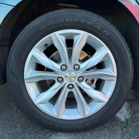 2025 Chevrolet Malibu - Image 10 of 10