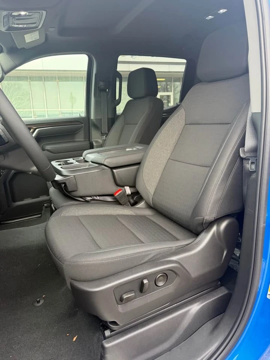 2025 Chevrolet Silverado 4th Gen - Image 9 of 17