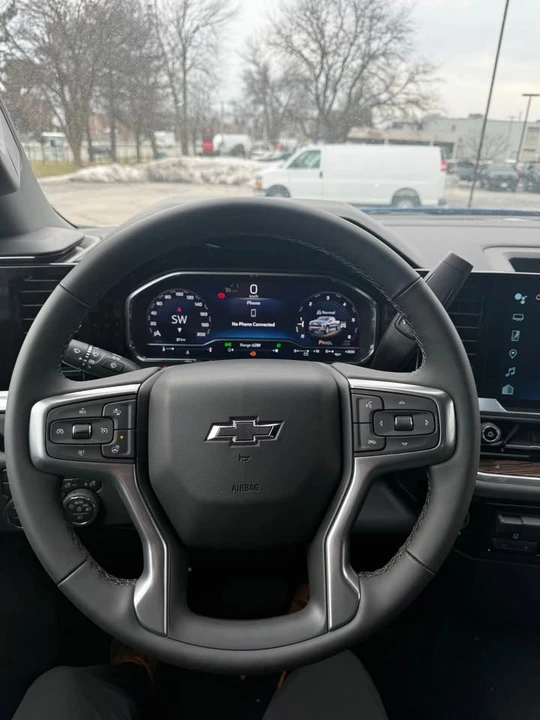 2025 Chevrolet Silverado 4th Gen - Image 11 of 17