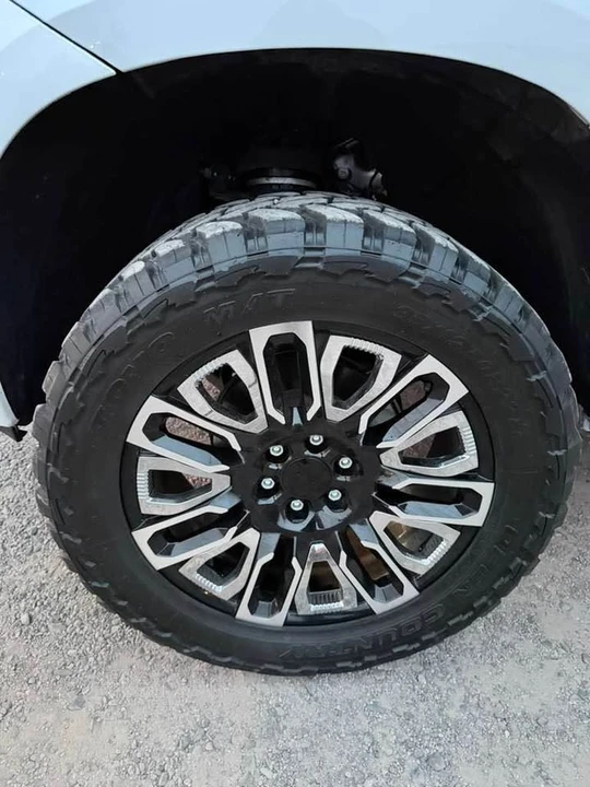 2025 Chevrolet Silverado 4th Gen - Image 7 of 13