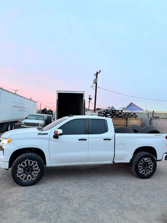 2025 Chevrolet Silverado 4th Gen - Image 4 of 13