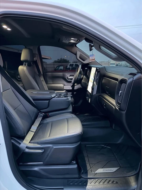 2025 Chevrolet Silverado 4th Gen - Image 11 of 13