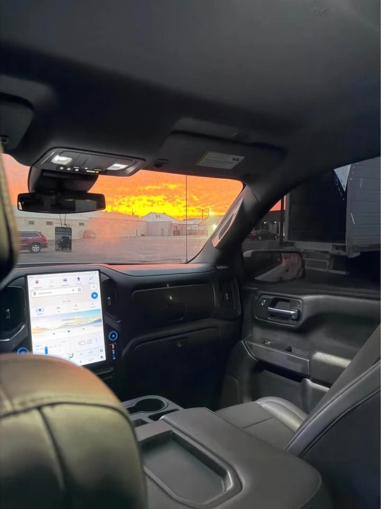 2025 Chevrolet Silverado 4th Gen - Image 8 of 13