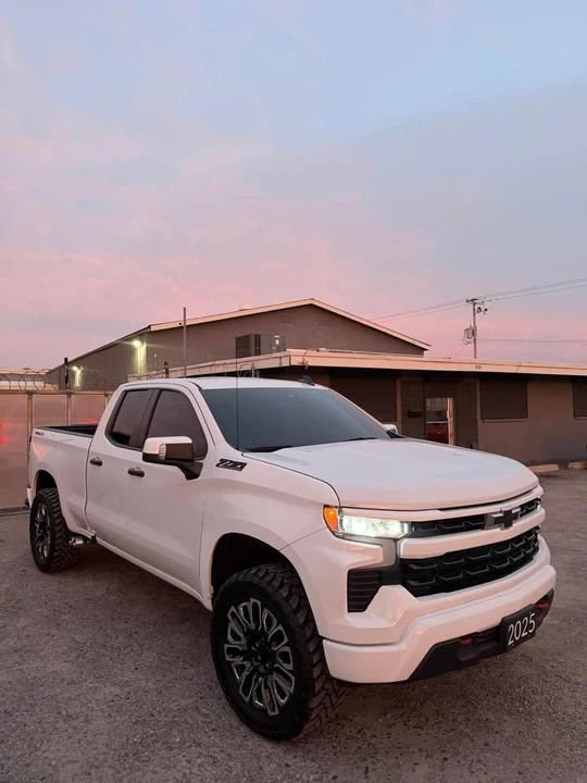 2025 Chevrolet Silverado 4th Gen - Image 3 of 13