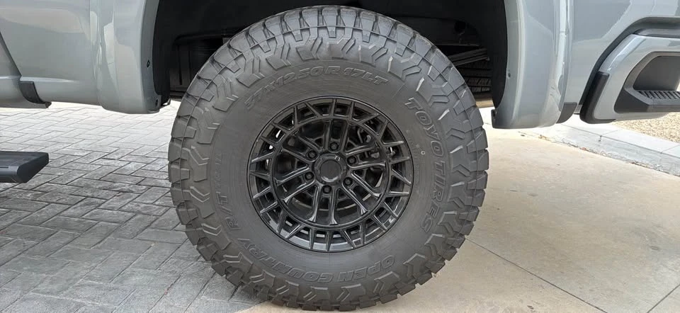 2025 Chevrolet Silverado 4th Gen - Image 7 of 9