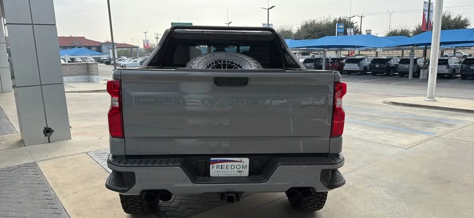 2025 Chevrolet Silverado 4th Gen - Image 3 of 9