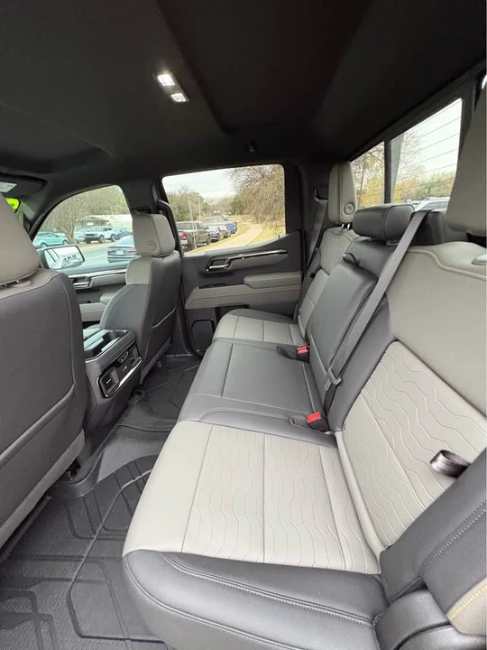 2025 Chevrolet Silverado 4th Gen - Image 8 of 8