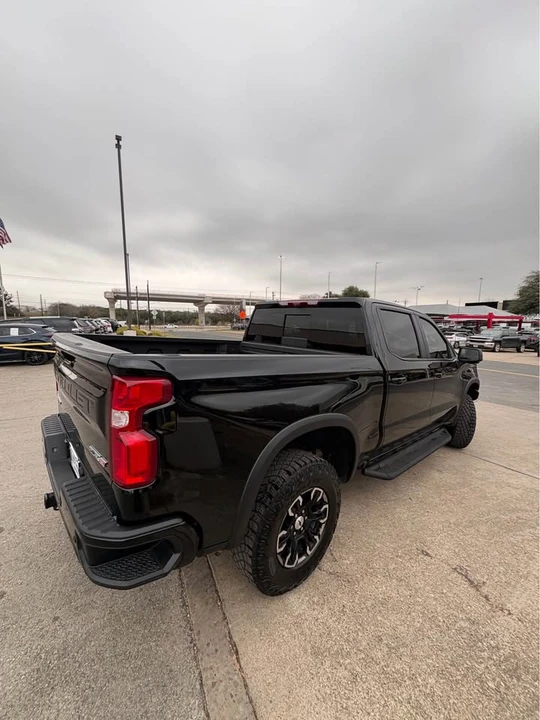 2025 Chevrolet Silverado 4th Gen - Image 5 of 8