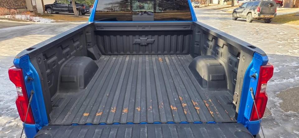 2025 Chevrolet Silverado 4th Gen - Image 13 of 16