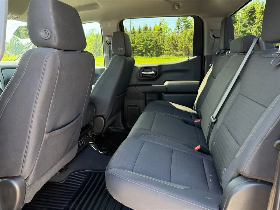 2025 Chevrolet Silverado 4th Gen - Image 12 of 13