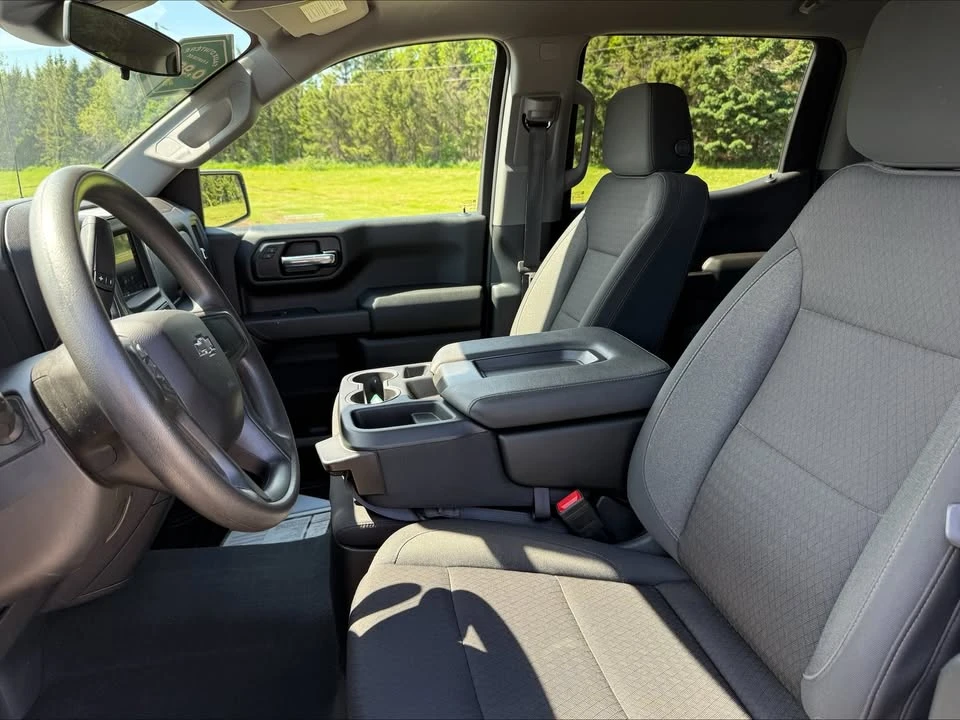 2025 Chevrolet Silverado 4th Gen - Image 11 of 13
