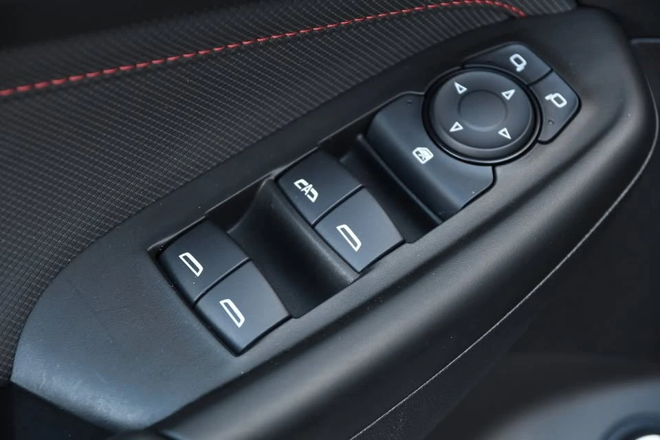 2025 Chevrolet Trailblazer - Image 14 of 20