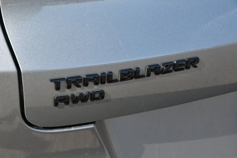 2025 Chevrolet Trailblazer - Image 8 of 20