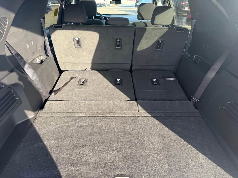 2025 Chevrolet Traverse - Image 6 of 18