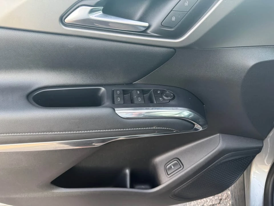 2025 Chevrolet Traverse - Image 10 of 18