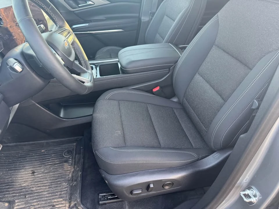 2025 Chevrolet Traverse - Image 9 of 18