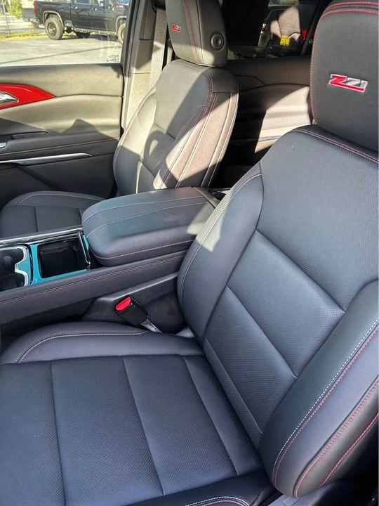 2025 Chevrolet Traverse - Image 3 of 8
