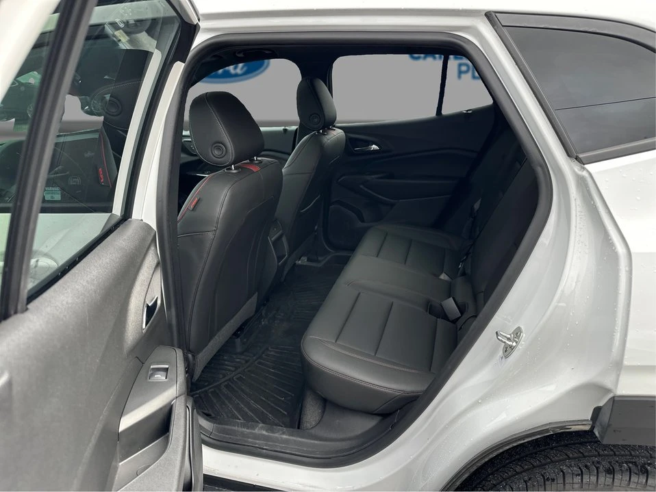 2025 Chevrolet Trax - Image 10 of 20