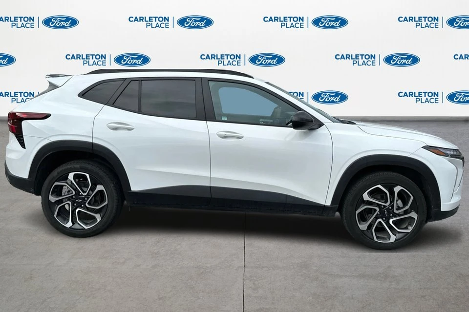 2025 Chevrolet Trax - Image 4 of 20