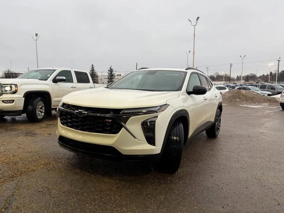 2025 Chevrolet Trax - Image 3 of 4