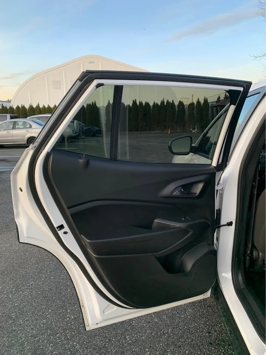 2025 Chevrolet Trax - Image 10 of 12