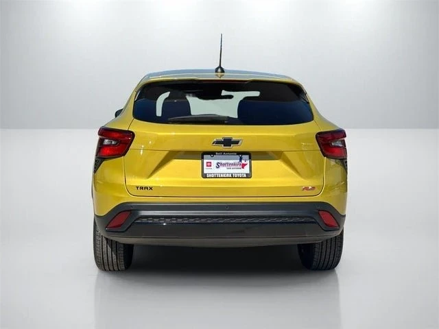 2025 Chevrolet Trax - Image 4 of 20