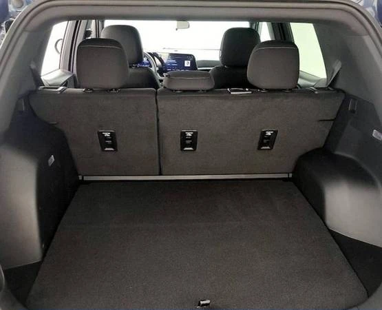 2025 Chevrolet Equinox - Image 11 of 16