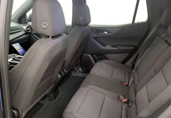 2025 Chevrolet Equinox - Image 12 of 16