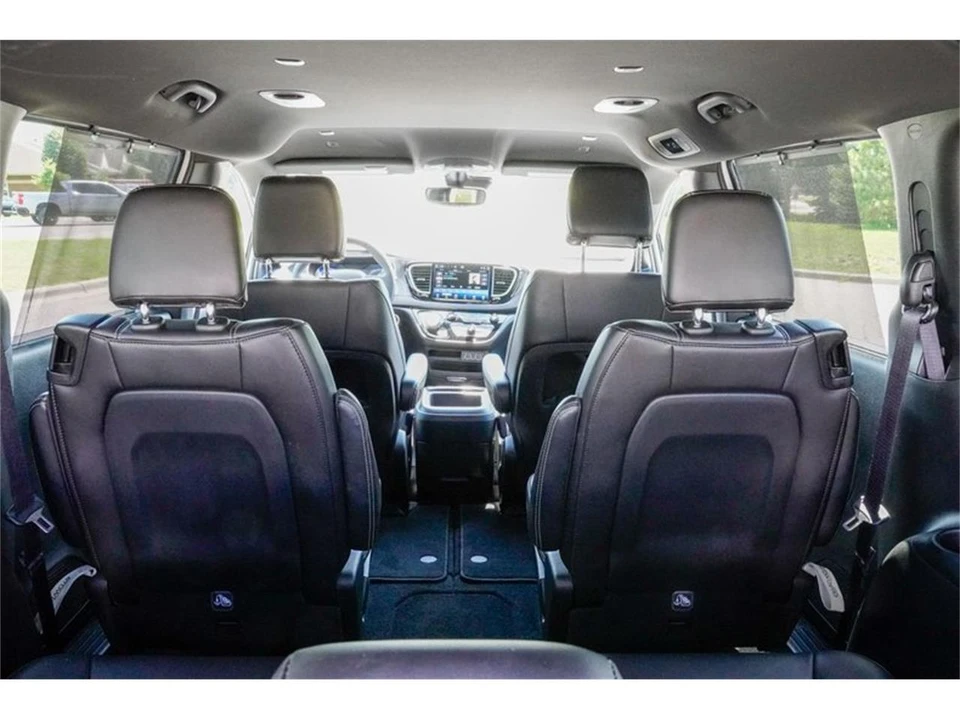 2025 Chrysler - Image 14 of 31