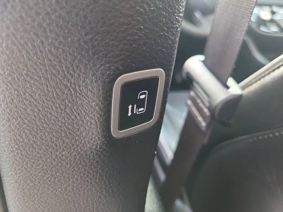 2025 Chrysler - Image 12 of 21