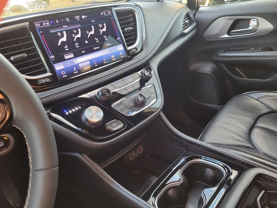 2025 Chrysler - Image 21 of 21