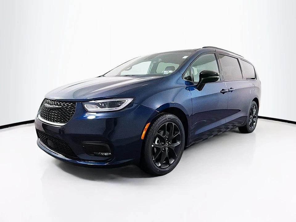 2025 Chrysler - Image 4 of 21