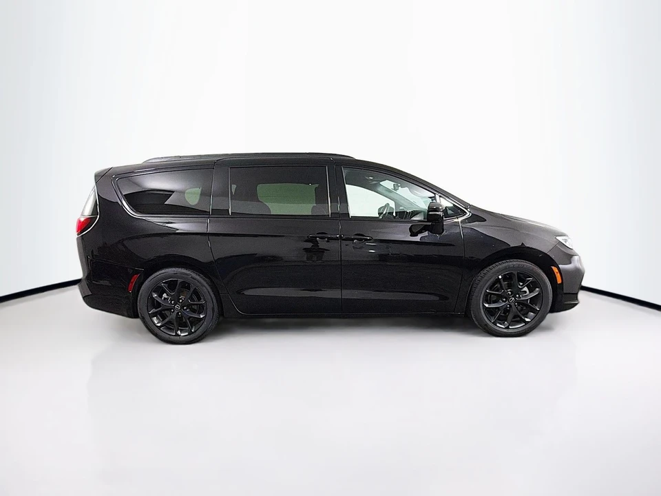 2025 Chrysler - Image 9 of 21
