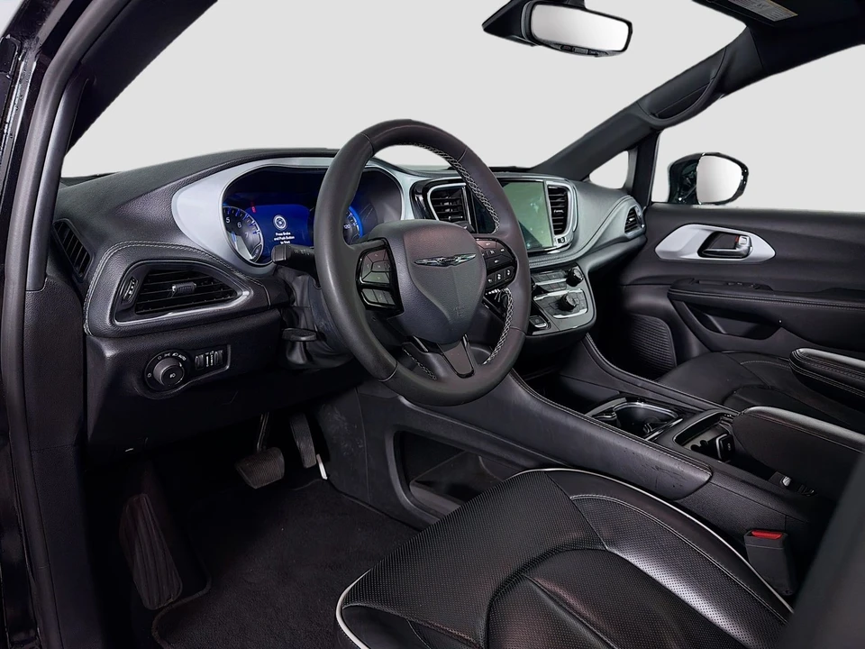 2025 Chrysler - Image 11 of 21