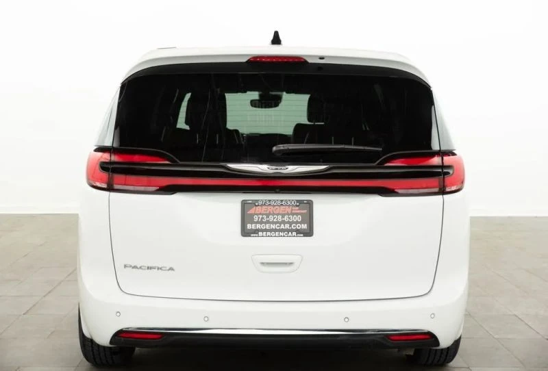 2025 Chrysler - Image 11 of 12