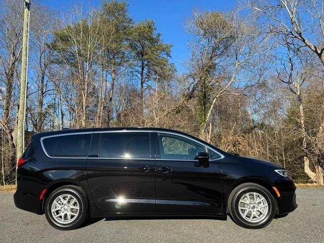 2025 Chrysler - Image 5 of 21