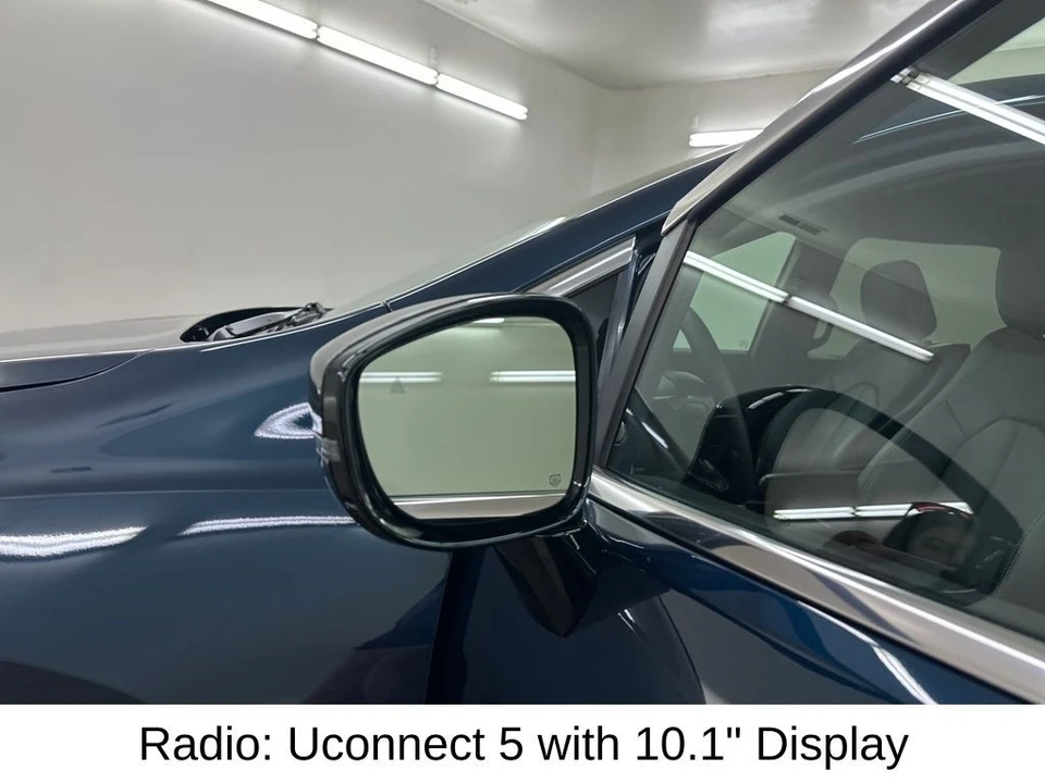 2025 Chrysler - Image 17 of 21