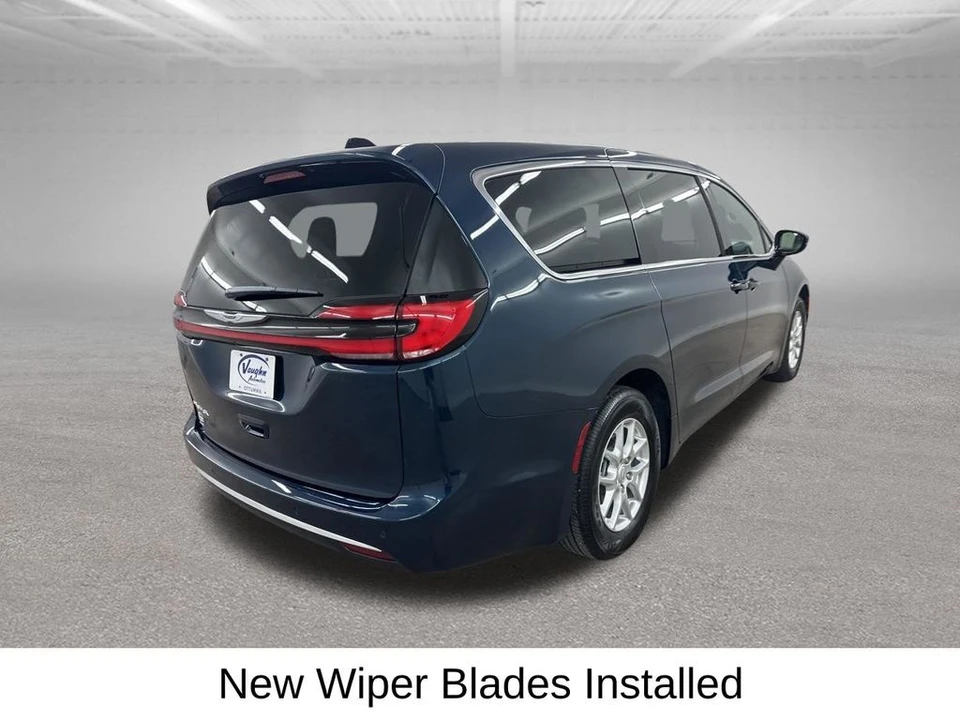 2025 Chrysler - Image 13 of 21