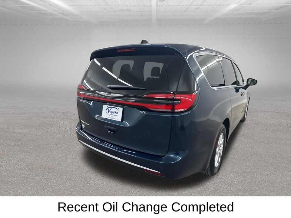 2025 Chrysler - Image 12 of 21
