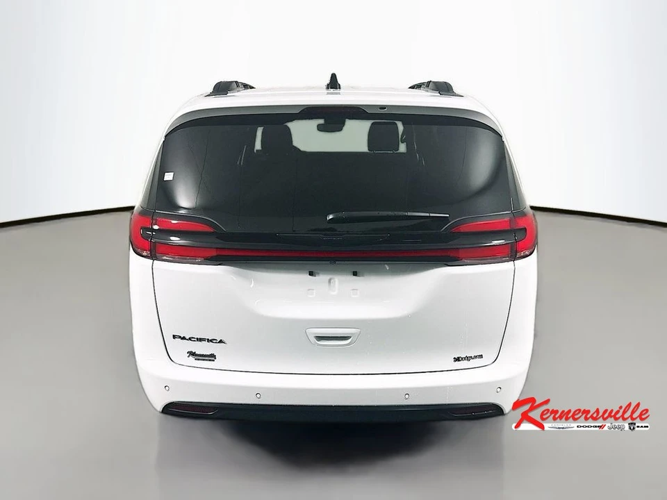 2025 Chrysler - Image 6 of 12