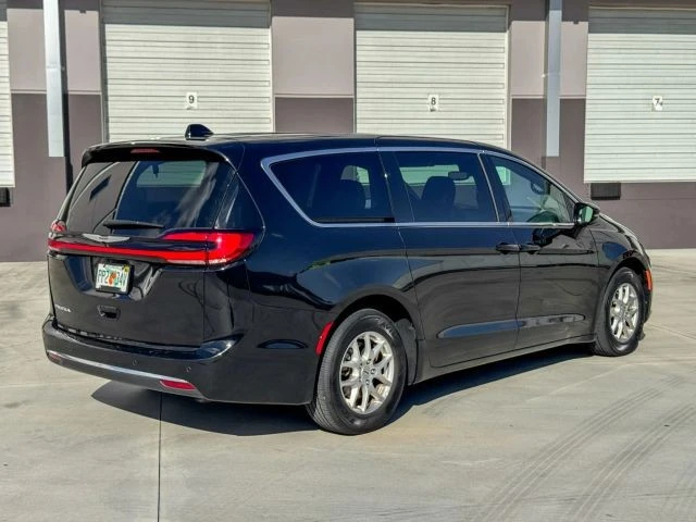 2025 Chrysler - Image 3 of 21